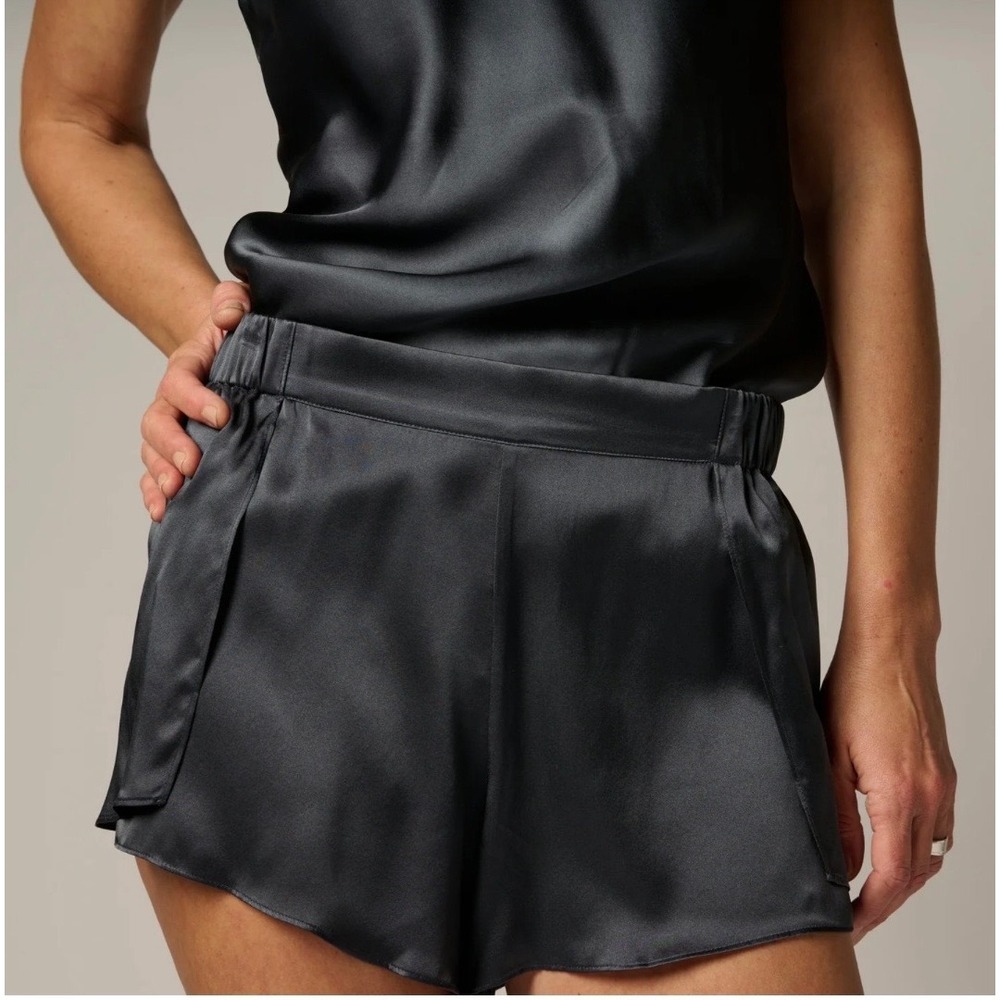 AISE Flora the tap 100% Silk Sleep Shorts Dark Grey Luxury Medium Loungewear‎